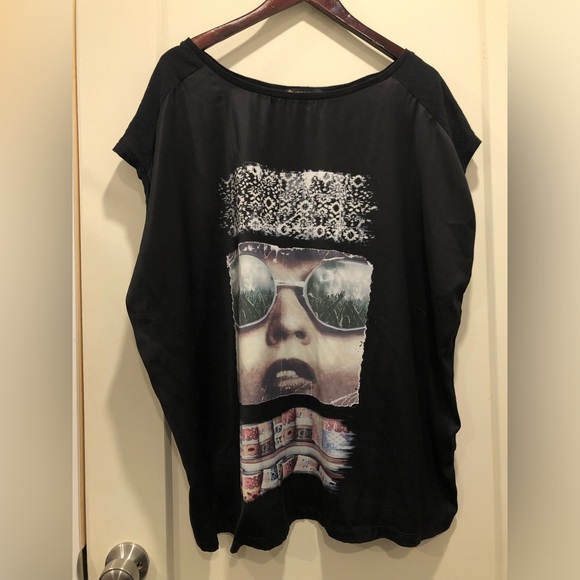 Love & Legend Tops - Love & Legend graphic festival tee